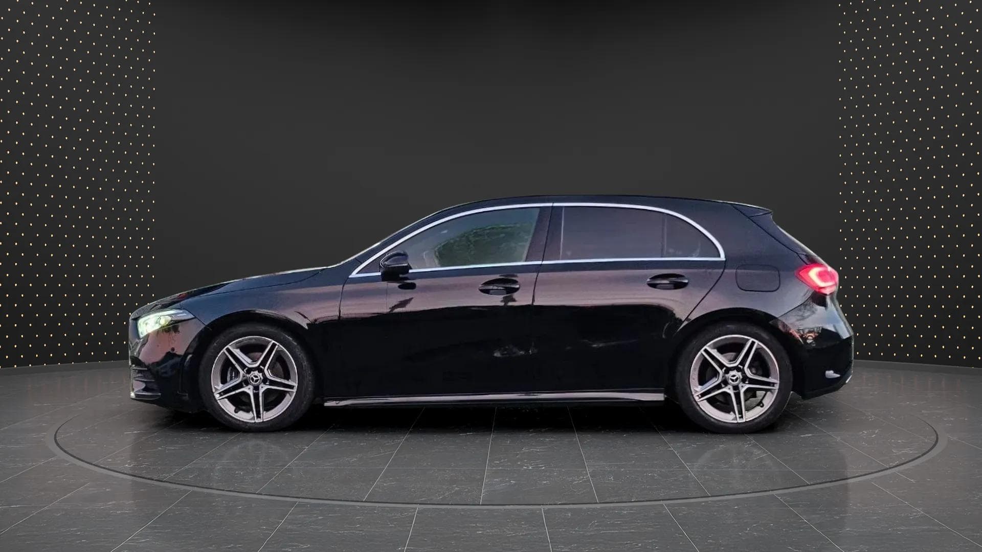 Mercedes-Benz A 200 2020 - Photo 4