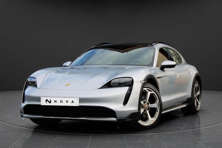 Porsche Taycan 2021 - Photo principale