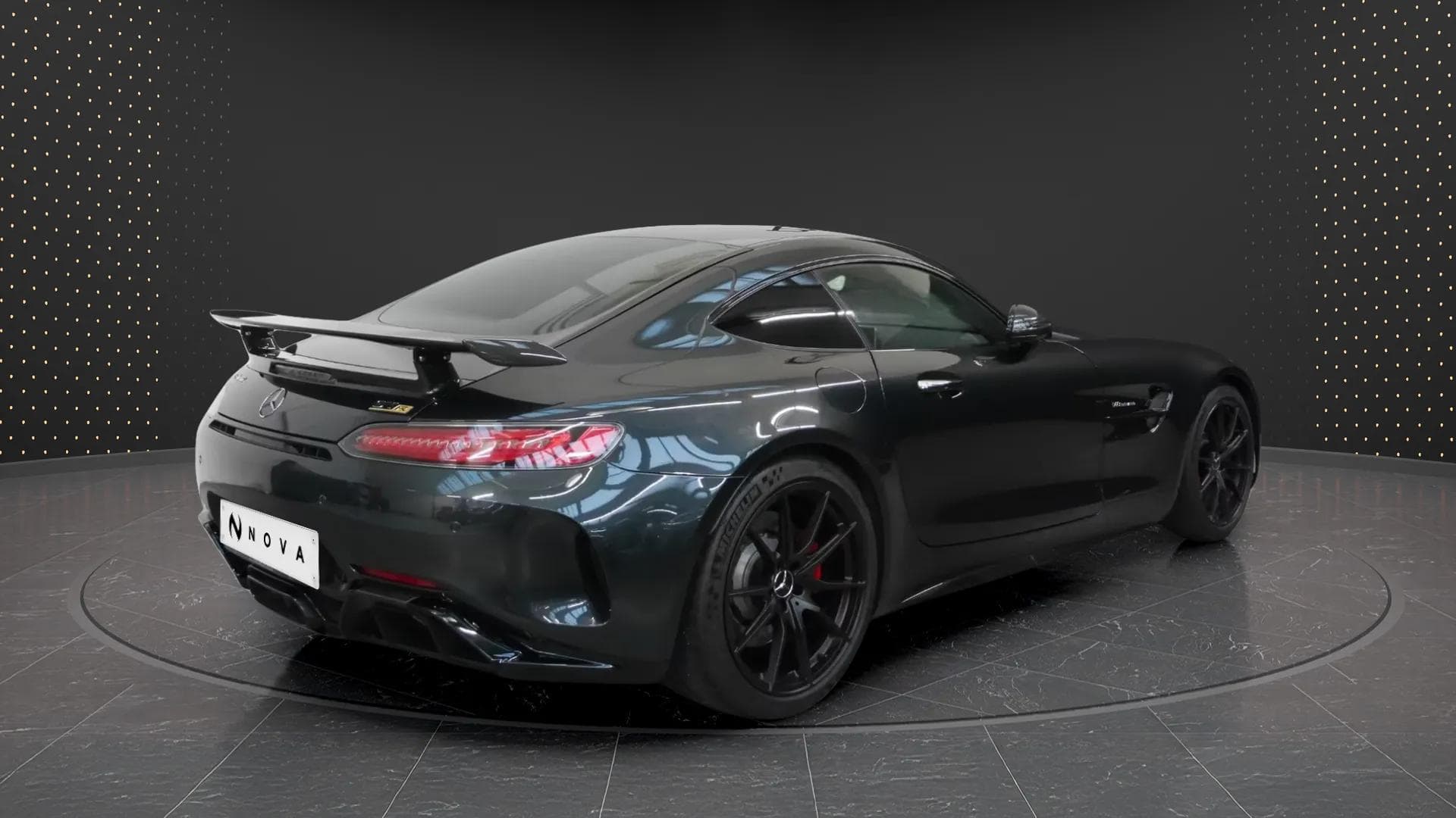 Mercedes-Benz AMG GT R 2018 - Photo 5