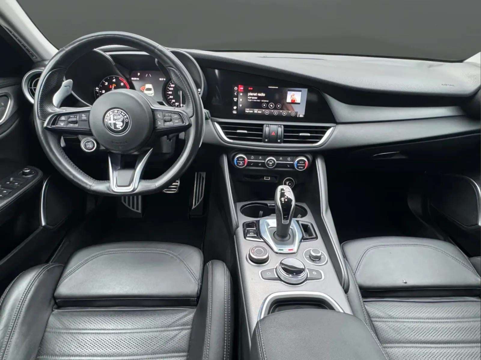 Alfa Romeo Giulia 2020 - Photo 5