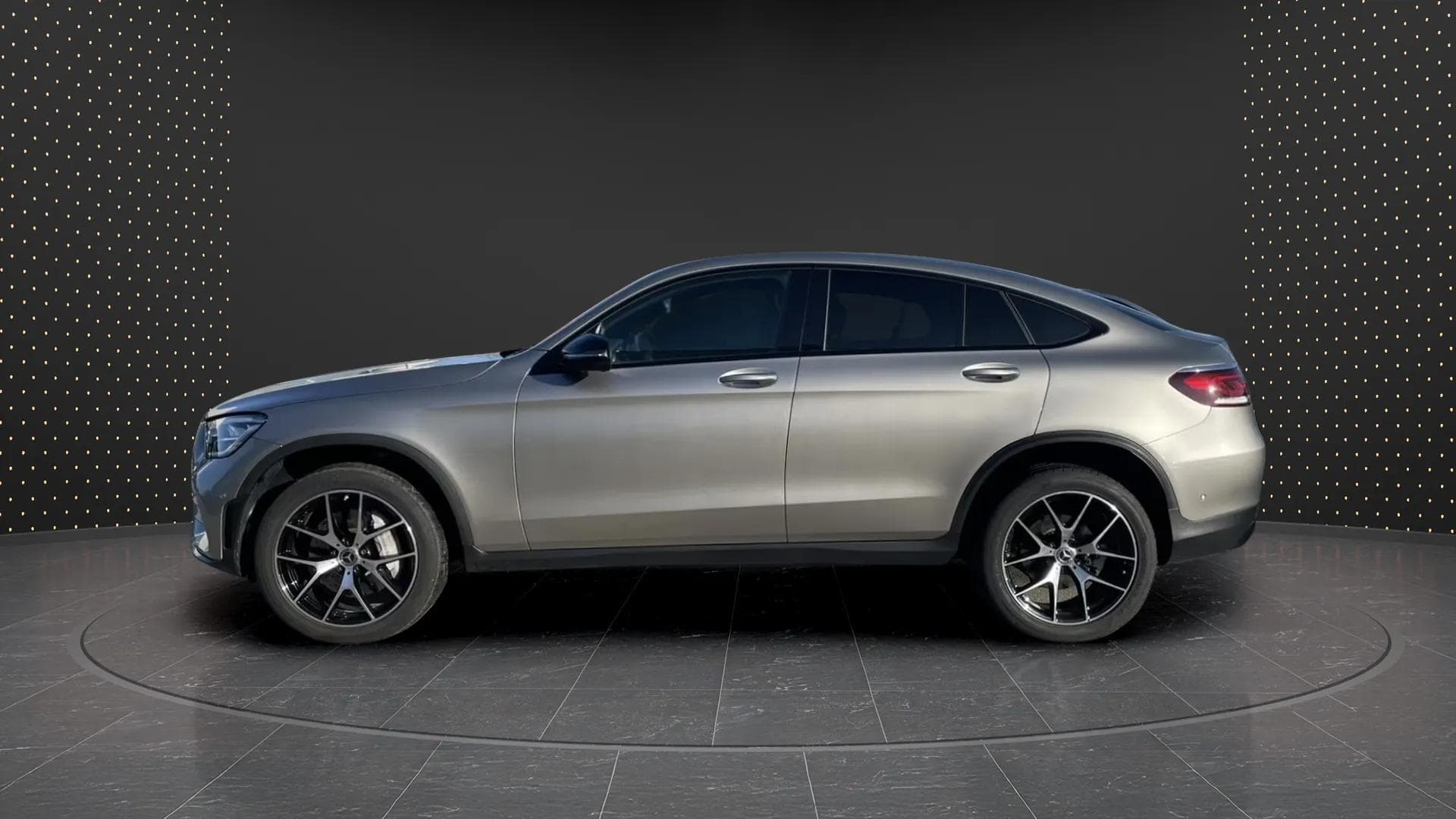 Mercedes-Benz GLC 300 2021 - Photo 4