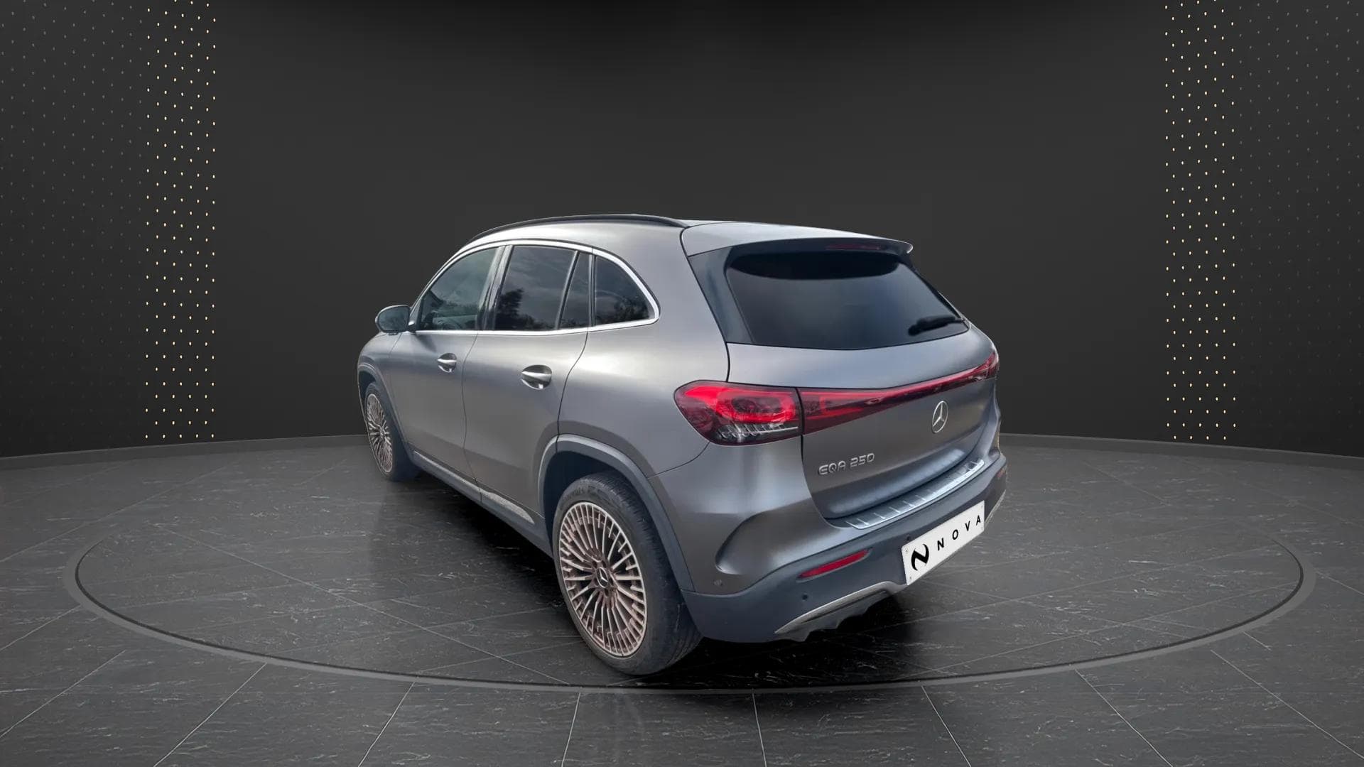 Mercedes-Benz EQA 2021 - Photo 5