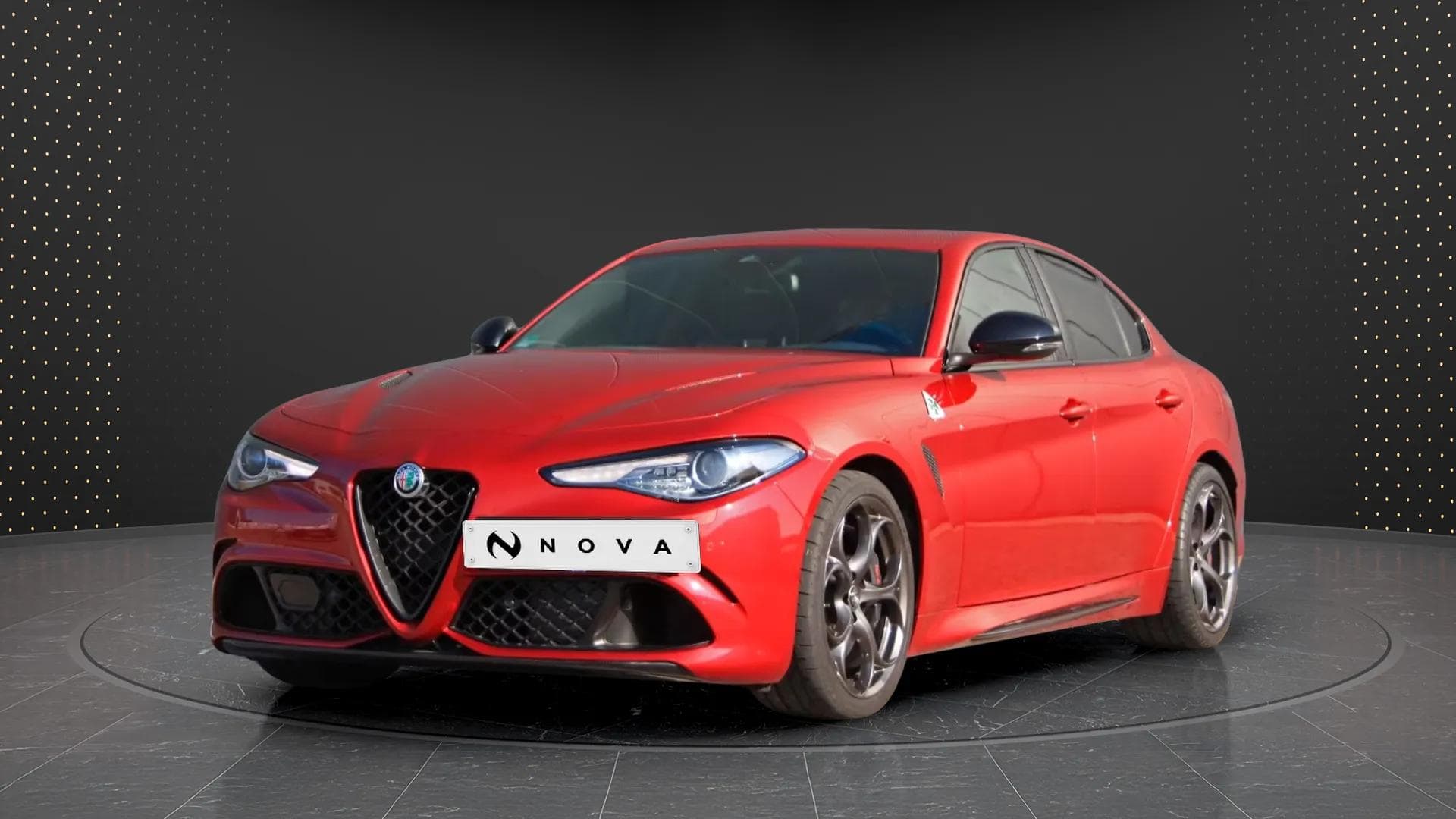 Alfa Romeo Giulia 2023 - Photo principale