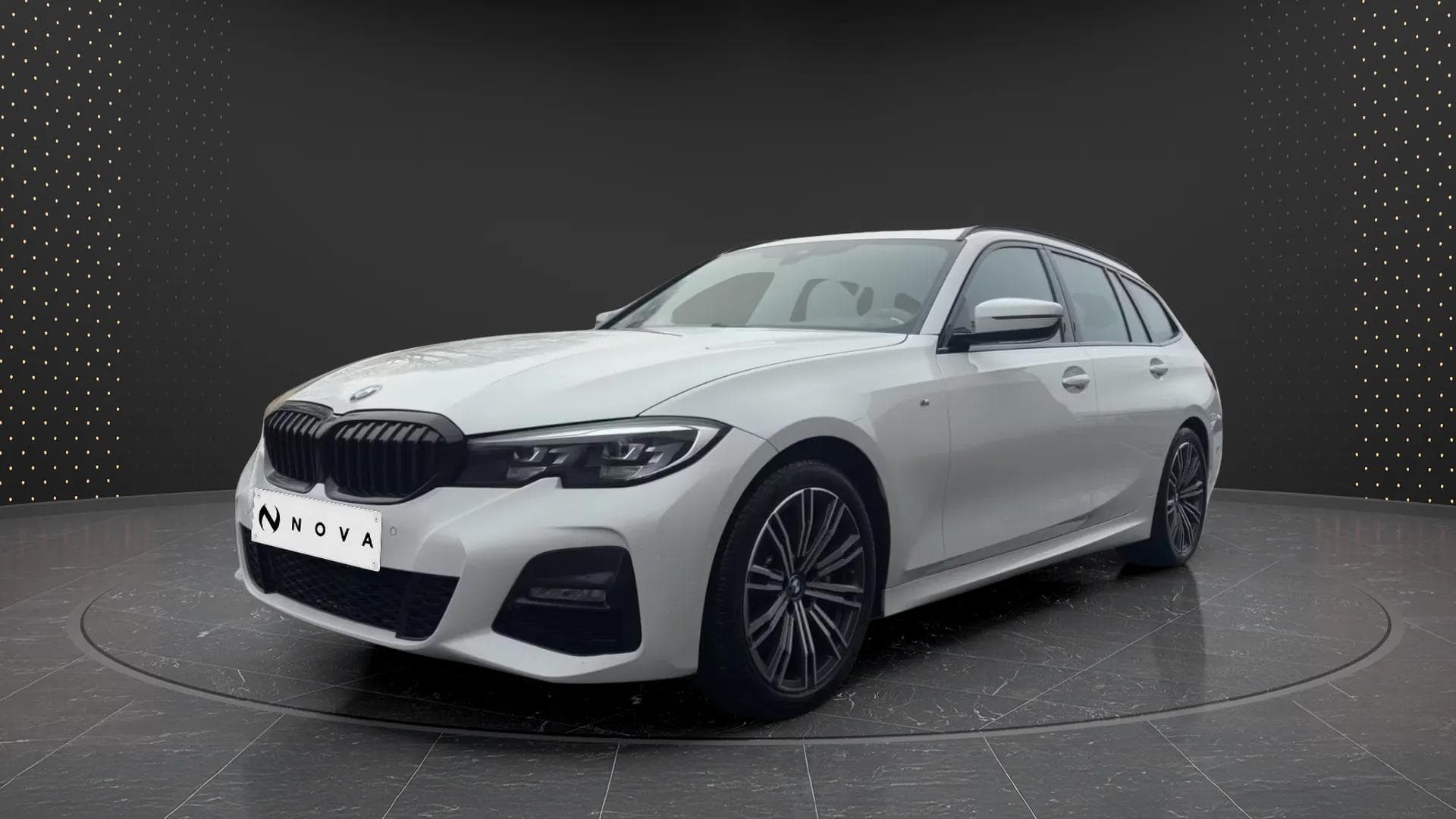 BMW 330 2019 - Photo principale