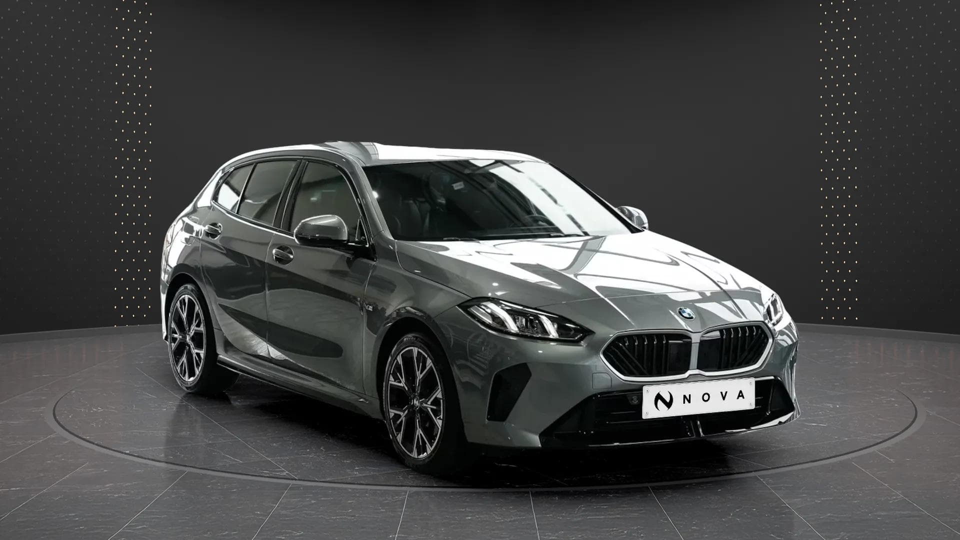 BMW Série 1 20 2024 - Photo principale